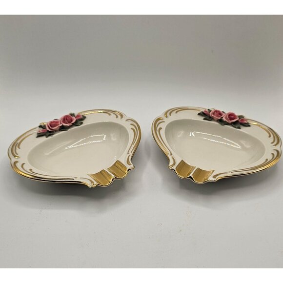 Pair of Antique Dresden Ashtrays for 2 Delicate Coquette Roses and Gold Details - Picture 1 of 10